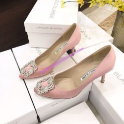 Manolo Blahnik Hangisi Pumps With White Crystal Square Buckle Pink
